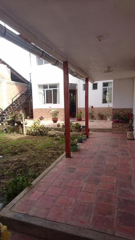 Casa Hospedaje Teresita 查查波亚斯 外观 照片